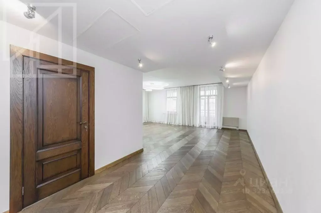 4-к кв. Москва Малая Бронная ул., 14 (180.0 м) - Фото 2