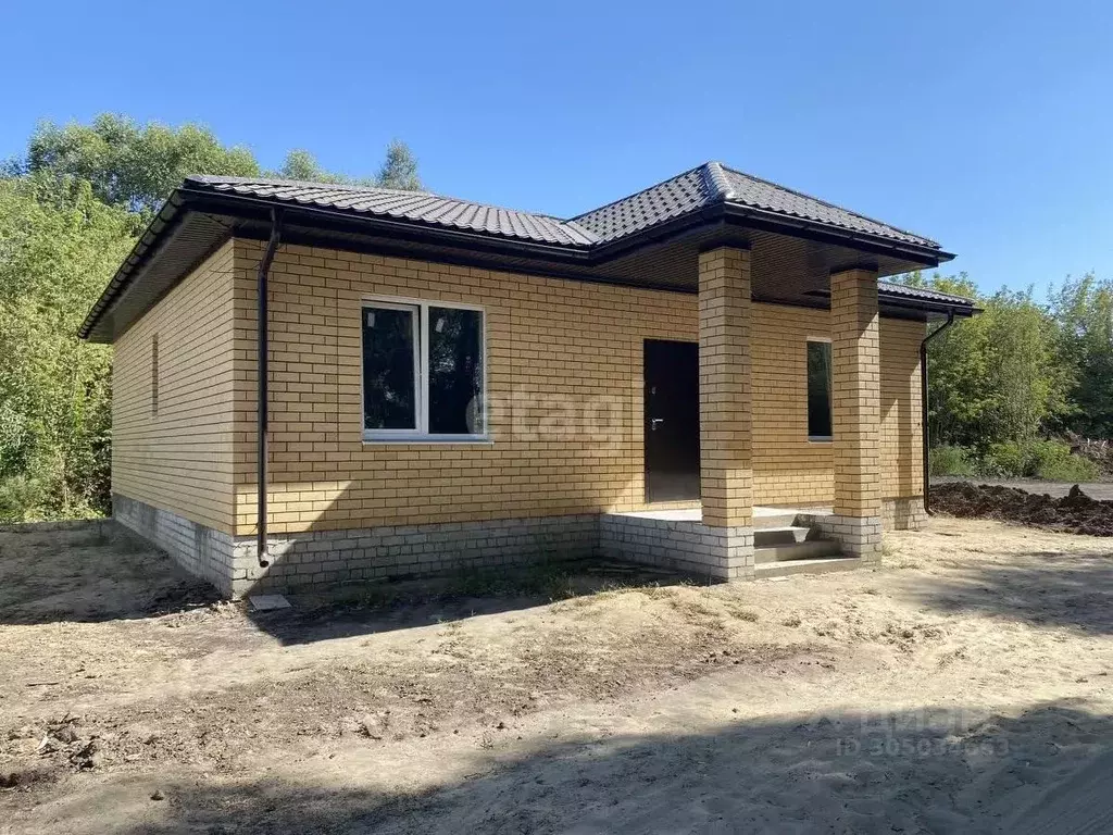 Дом в Воронежская область, Новоусманский район, с. Бабяково Совхозная ... - Фото 0