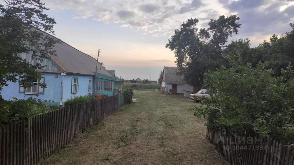 Дом в Оренбургская область, Александровский район, Ждановский ... - Фото 1