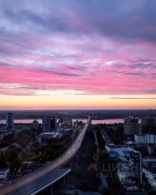 3-к кв. Волгоградская область, Волгоград ул. Ханпаши Нурадилова, 7 ... - Фото 0