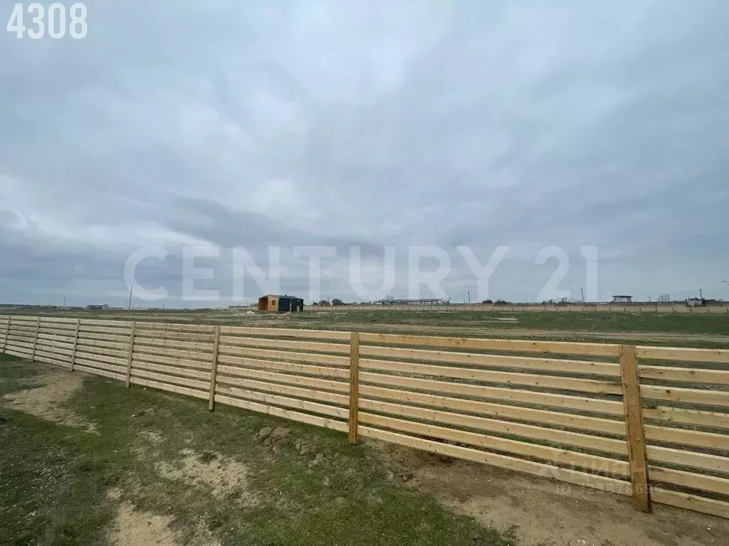 Участок в Крым, Сакский район, Суворовское с/пос, с. Лиманное  (6.0 ... - Фото 2