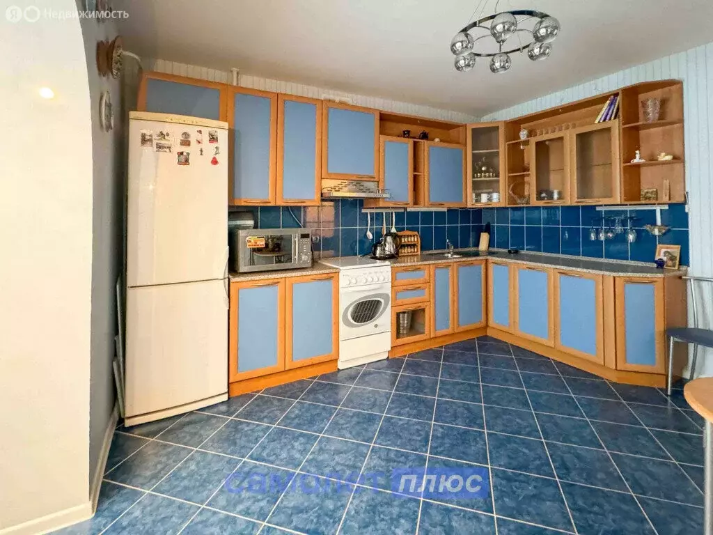 3-комнатная квартира: Чебоксары, улица Лебедева, 7к1 (137.4 м) - Фото 1