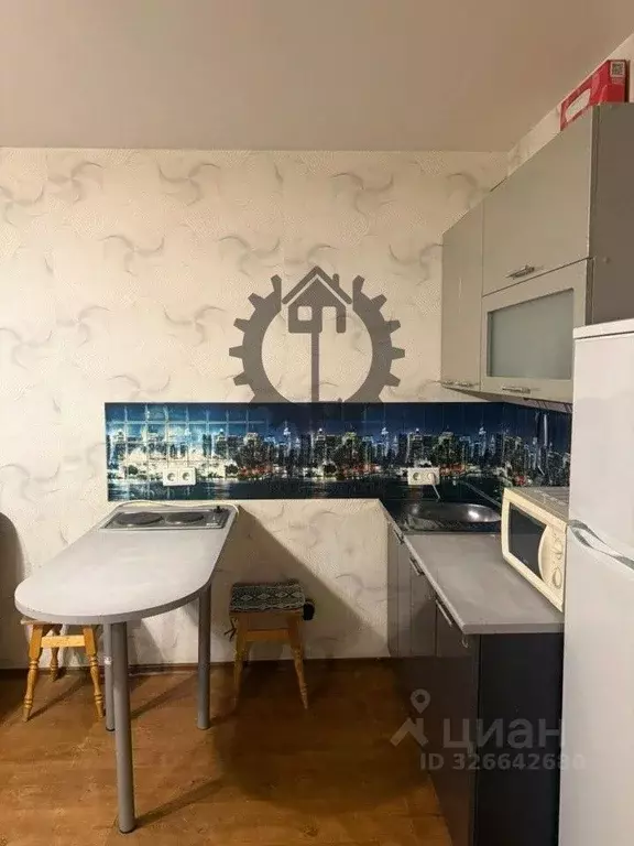 Студия Свердловская область, Екатеринбург ул. Рощинская, 41 (25.4 м) - Фото 1