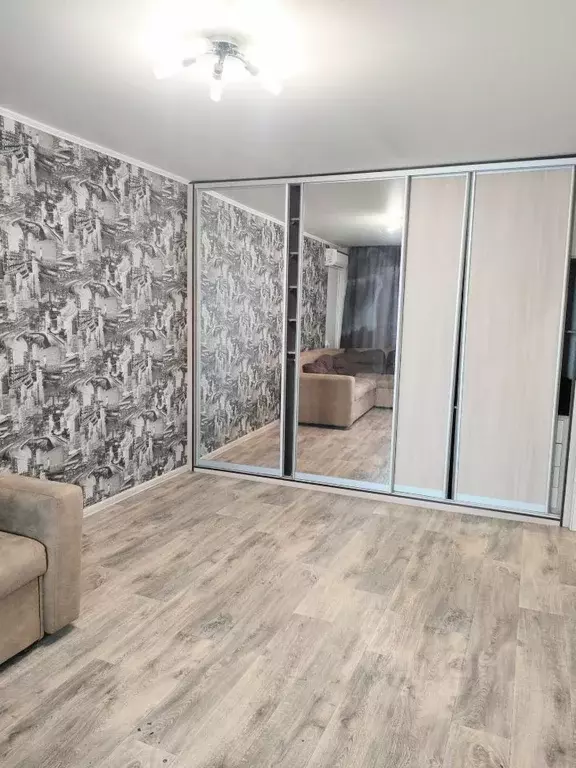 1-к кв. Омская область, Омск бул. Архитекторов, 3/11 (35.0 м) - Фото 2