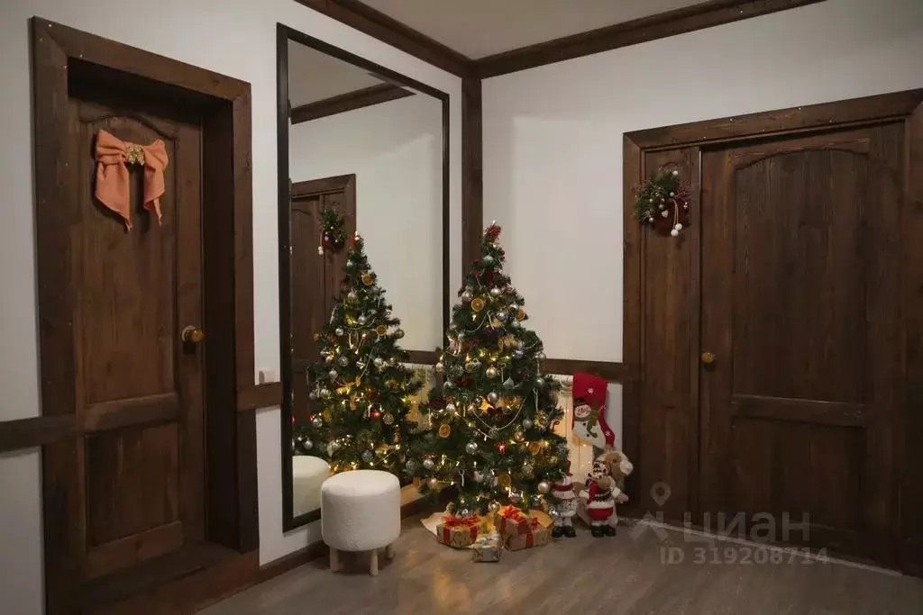 Дом в Калужская область, Тарусский район, с. Волковское  (240 м) - Фото 2