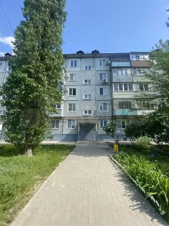 2-к. квартира, 42 м, 5/5 эт. - Фото 0
