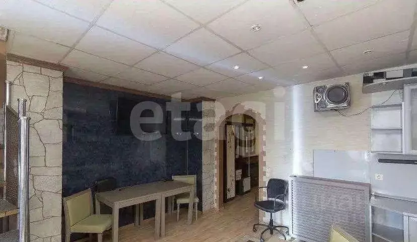 Дом в Тюменская область, Тюмень ул. Пархоменко (270 м) - Фото 1
