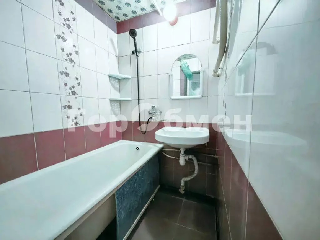 Продается 3-комнатная квартира - Фото 1