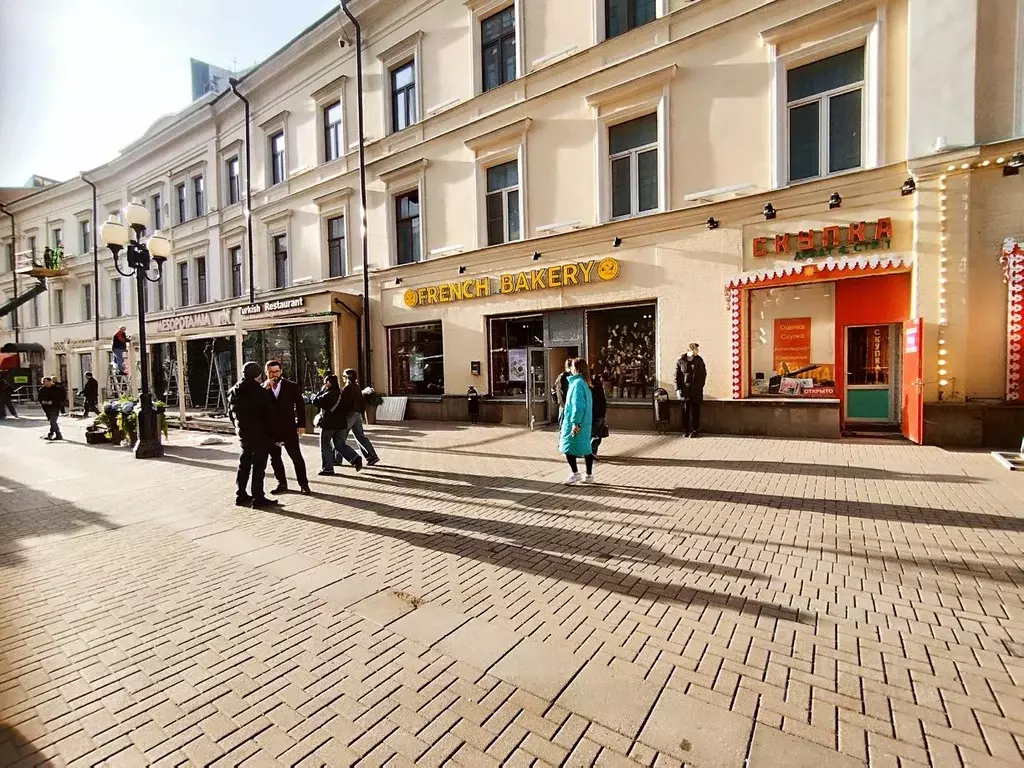 Торговая площадь в Москва ул. Арбат, 4С1 (100 м) - Фото 1