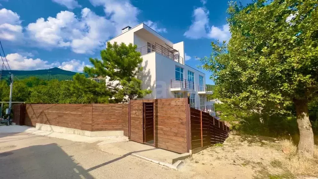 Дом в Крым, Ялта муниципальный округ, Гаспра пгт ул. Горького, 18И ... - Фото 1