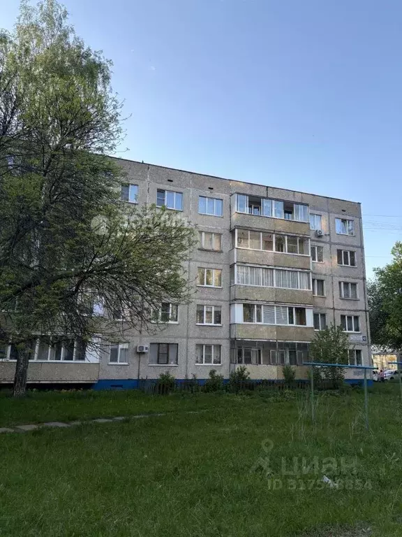 2-к кв. Чувашия, Чебоксары ул. Мичмана Павлова, 42 (55.0 м) - Фото 0