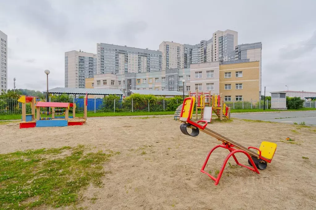 3-к кв. Свердловская область, Екатеринбург бул. Академика Н.А. ... - Фото 1