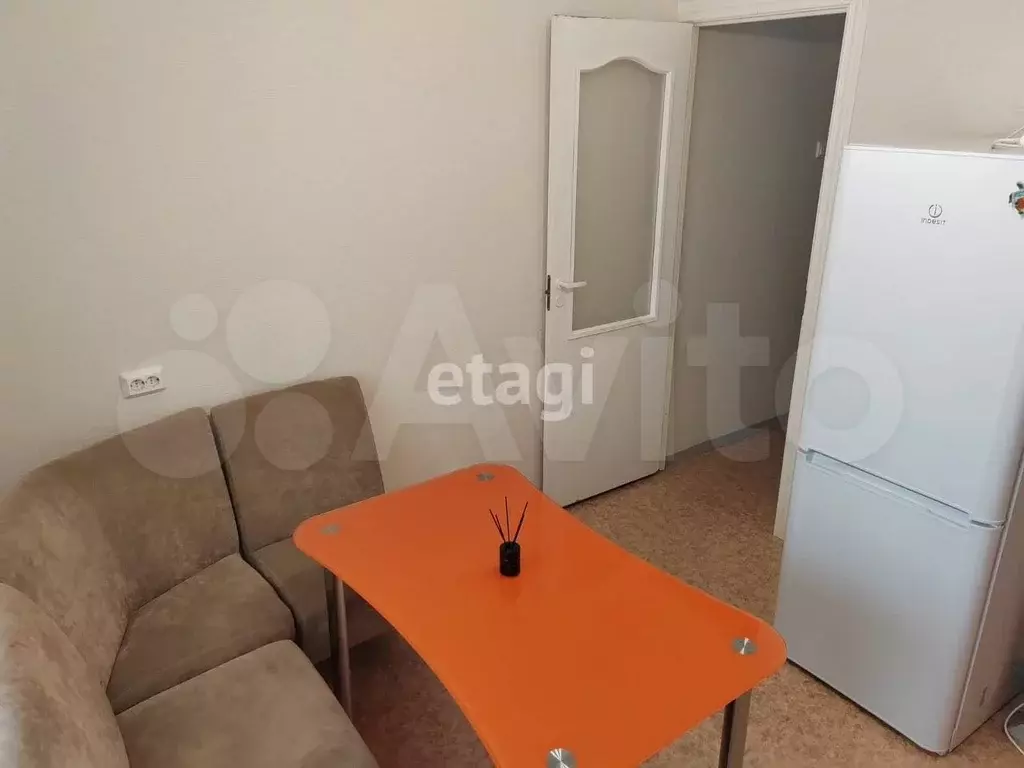 1-к. квартира, 45 м, 4/10 эт. - Фото 1