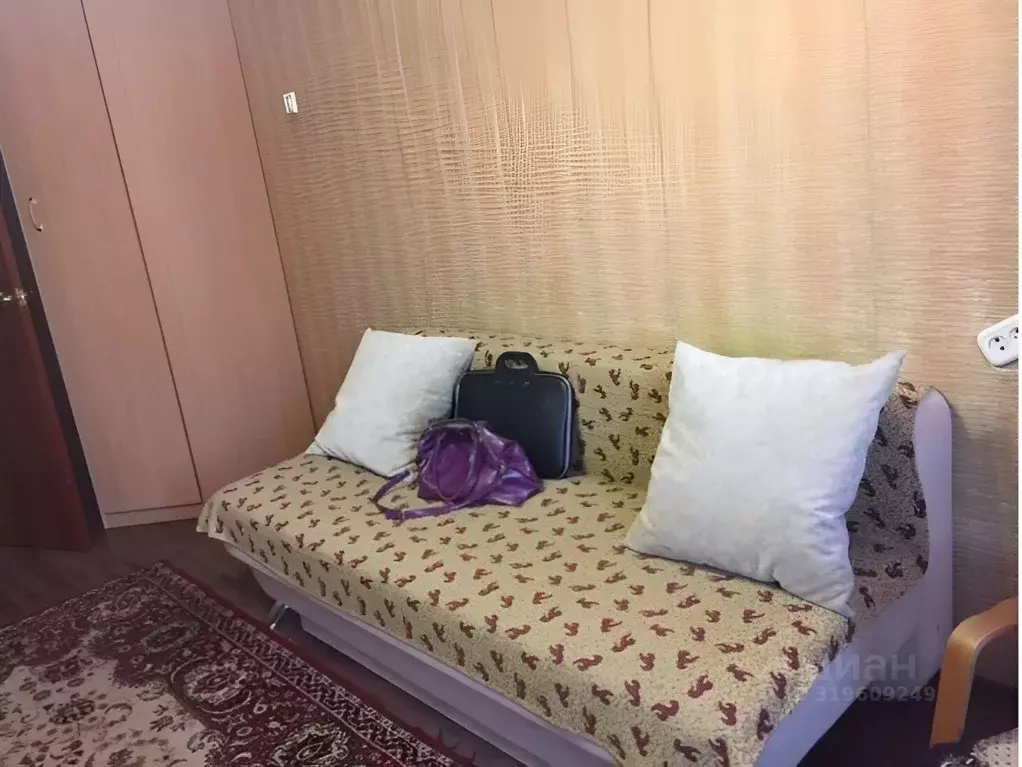 Комната Новосибирская область, Новосибирск Новосибирская ул., 13 - Фото 1
