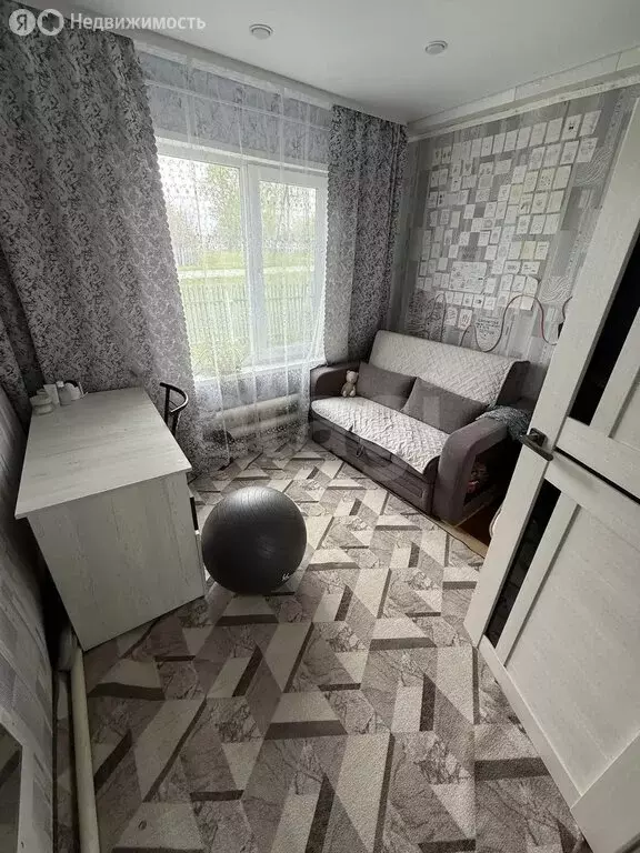 Дом в село Бутусово, Зелёная улица (30.9 м) - Фото 2