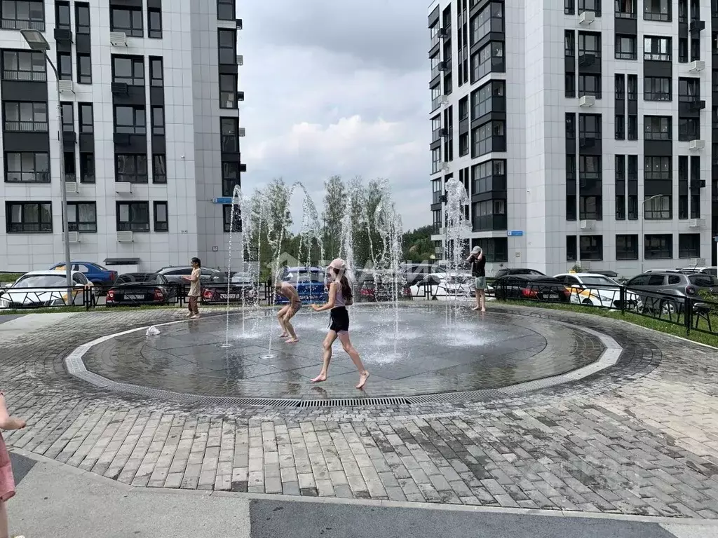 3-к кв. Московская область, Химки ул. Генерала Дьяконова, 4 (76.4 м) - Фото 0