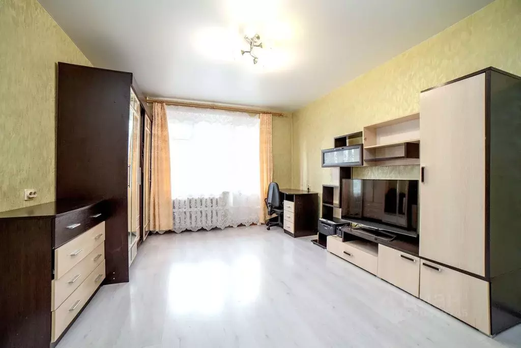 2-к кв. Свердловская область, Екатеринбург ул. Куйбышева, 109 (53.4 м) - Фото 0