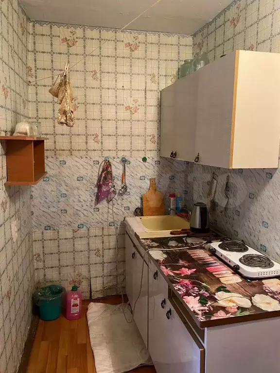 Комната 20 м в 2-к., 1/3 эт. - Фото 0
