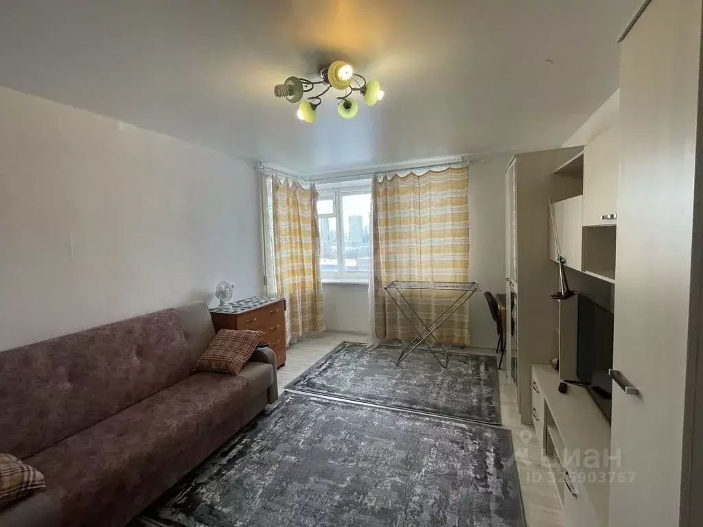 1-к кв. Свердловская область, Екатеринбург ул. Пионеров, 4 (34.0 м) - Фото 1