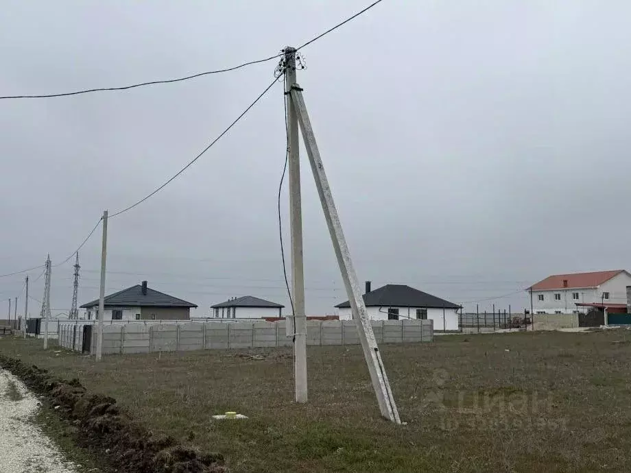 Участок в Крым, Симферопольский район, с. Мирное ул. Абдраима ... - Фото 2