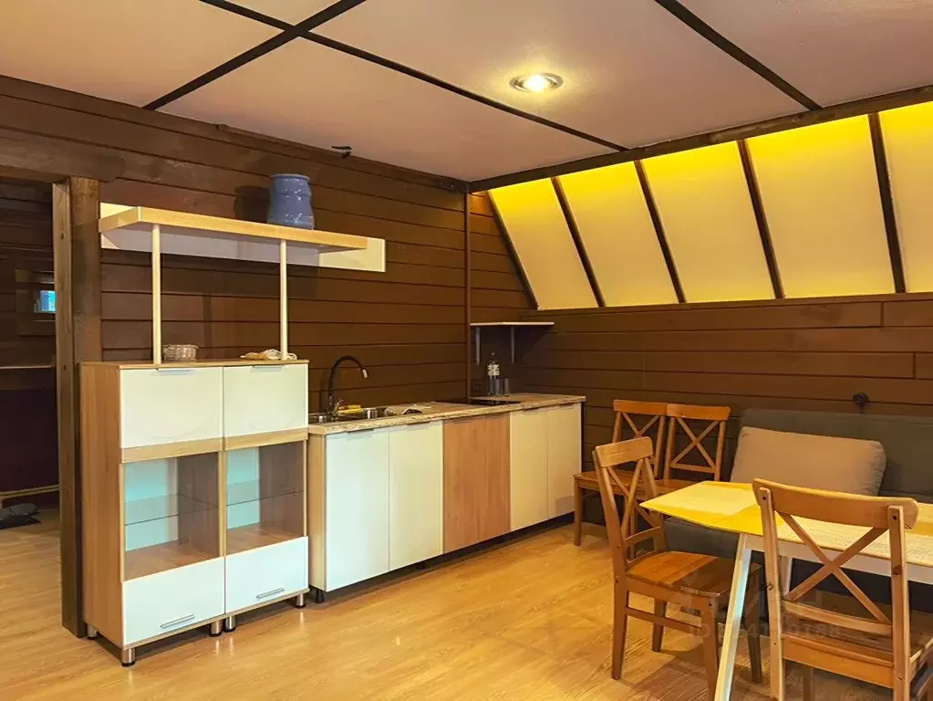 Дом в Свердловская область, Екатеринбург ул. Металлургов, 87А (75 м) - Фото 2