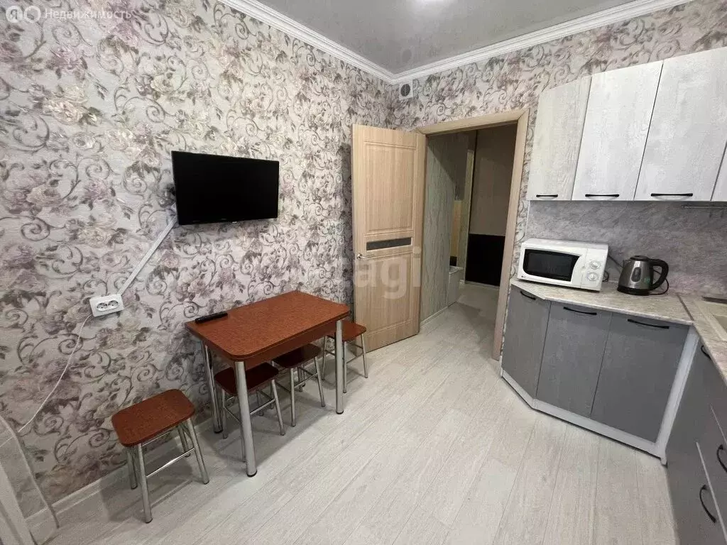 2-комнатная квартира: Тобольск, микрорайон 7А, 25 (57 м) - Фото 1