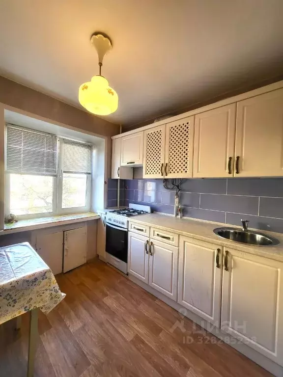 2-к кв. Вологодская область, Вологда ул. Горького, 110 (42.8 м) - Фото 1