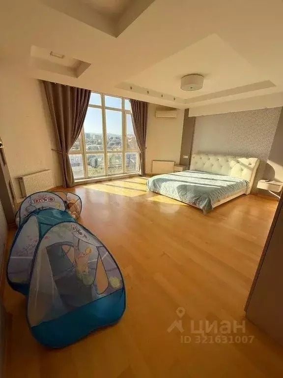 3-к кв. Крым, Симферополь ул. Екатерининская (160.0 м) - Фото 2