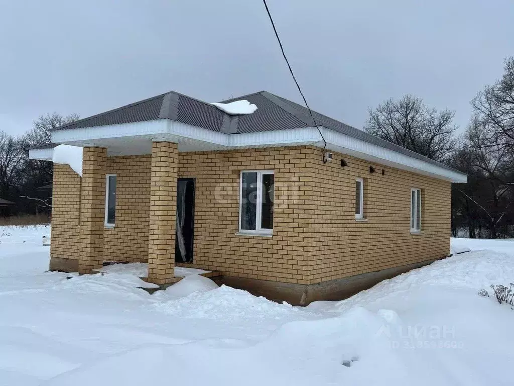Дом в Башкортостан, Иглинский район, Акбердинский сельсовет, д. ... - Фото 0