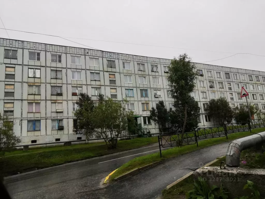 Помещение свободного назначения в Мурманская область, пос. Видяево ул. ... - Фото 1