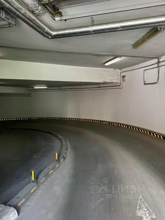 Гараж в Москва ул. Хамовнический Вал, 36 (11 м) - Фото 2