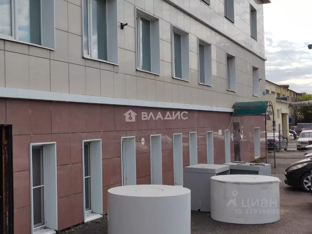 Помещение свободного назначения в Татарстан, Казань ул. Мазита Гафури, ... - Фото 0