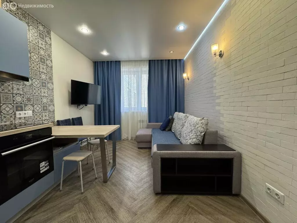 2-комнатная квартира: Иркутск, 4-я Железнодорожная улица, 8 (40 м) - Фото 0