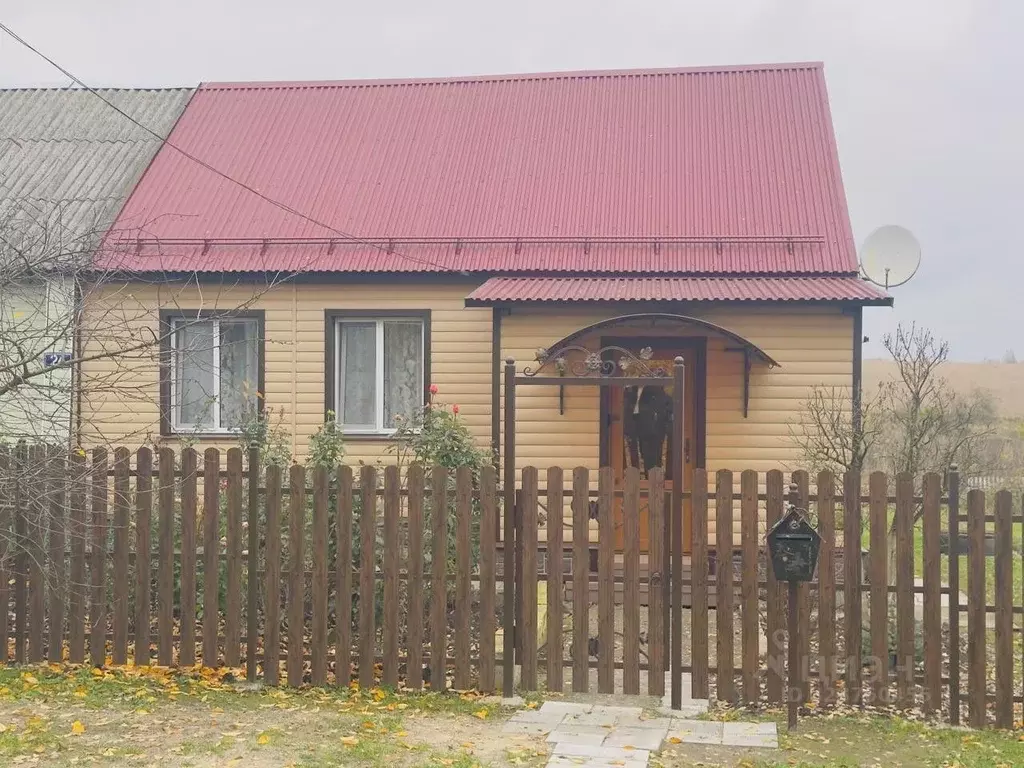 Дом в Брянская область, Брасовский район, Локоть рп ул. Полевая, 26 ... - Фото 1