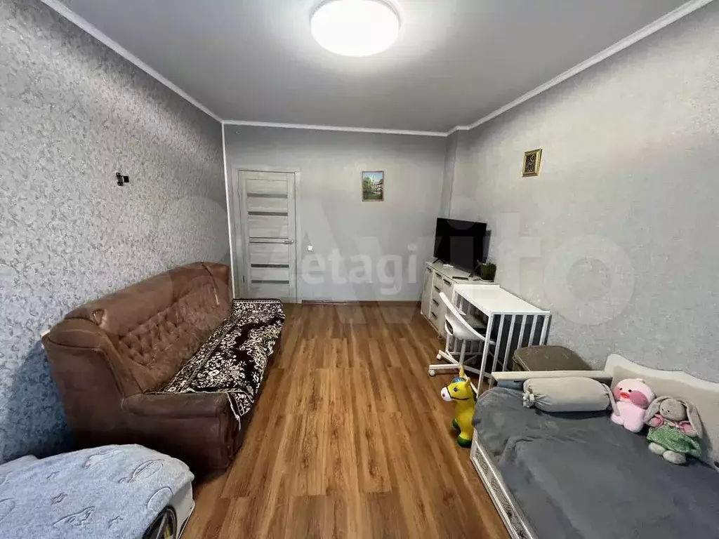 1-к. квартира, 37 м, 9/9 эт. - Фото 1