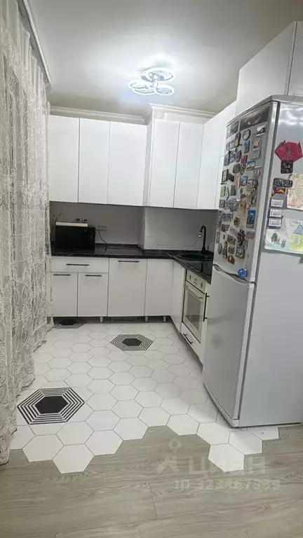 2-к кв. Курская область, Курск просп. Надежды Плевицкой, 17 (65.0 м) - Фото 1