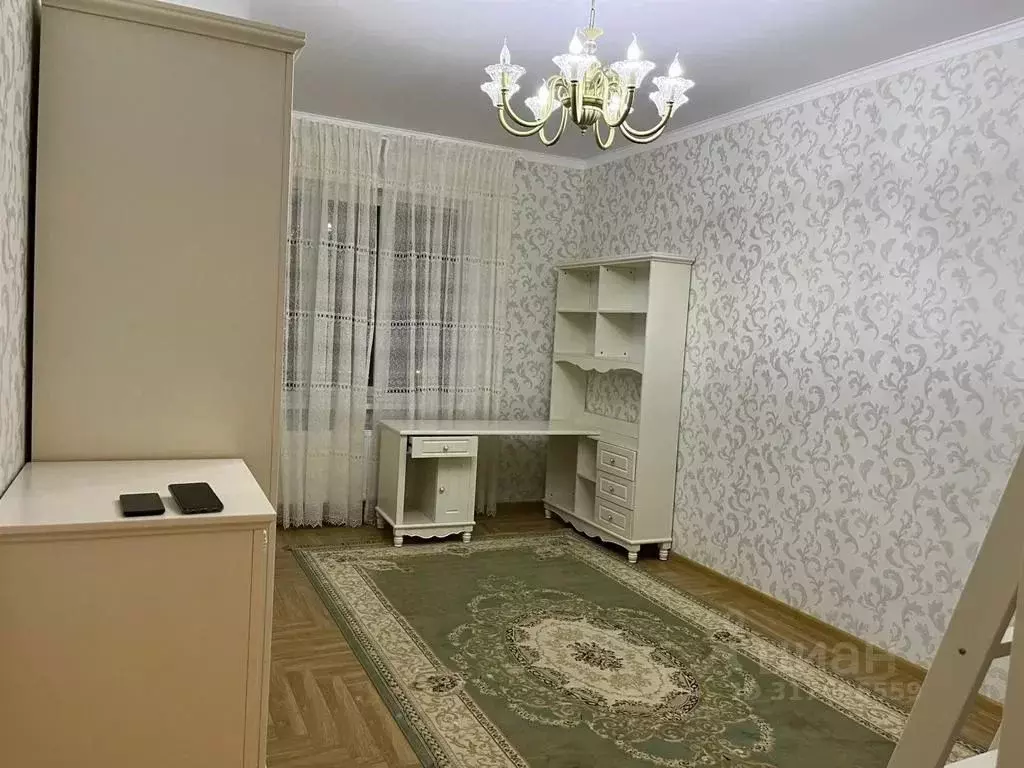 2-к кв. Дагестан, Махачкала ул. Даниялова, 101 (80.0 м) - Фото 1