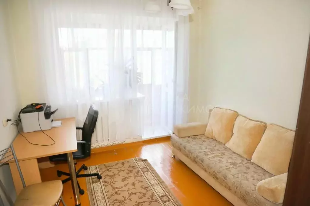 4-к кв. Тюменская область, Тюмень ул. Дзержинского, 23 (63.0 м) - Фото 1