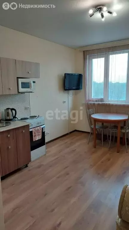 Квартира-студия: Тобольск, 15-й микрорайон, 22 (21 м) - Фото 0