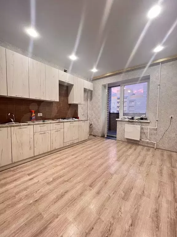 1-к. квартира, 42 м, 8/14 эт. - Фото 0