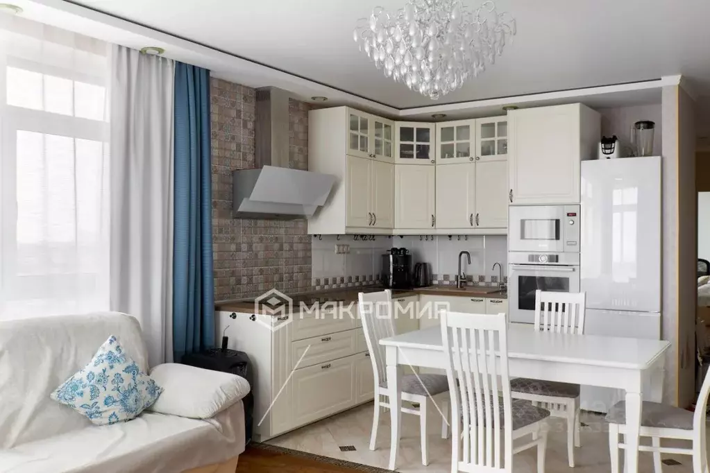 4-к кв. Татарстан, Казань Гвардейская ул., 59А (104.1 м) - Фото 1