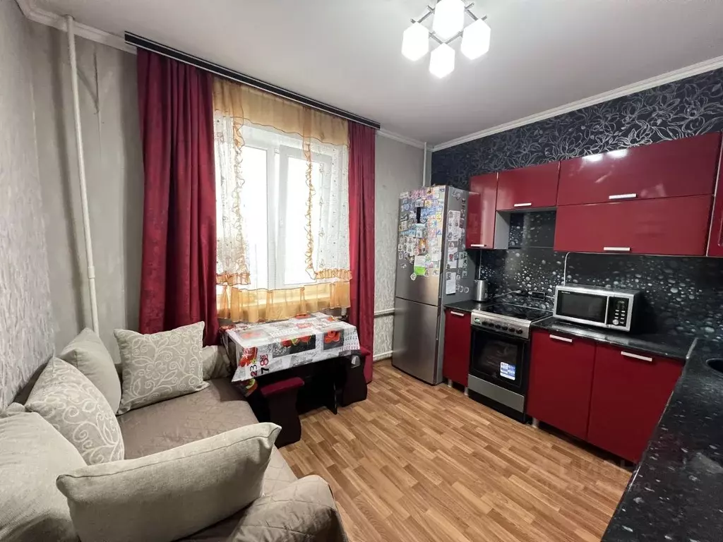 1-к кв. Курская область, Курск просп. Вячеслава Клыкова, 54 (35.8 м) - Фото 1