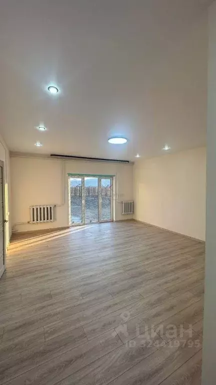 Дом в Тыва, Кызыл ул. Чульдума (120 м) - Фото 1