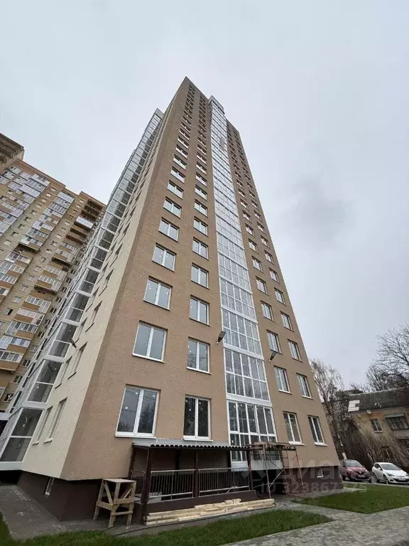 3-к кв. Калужская область, Калуга ул. Пухова, 56 (86.7 м) - Фото 1