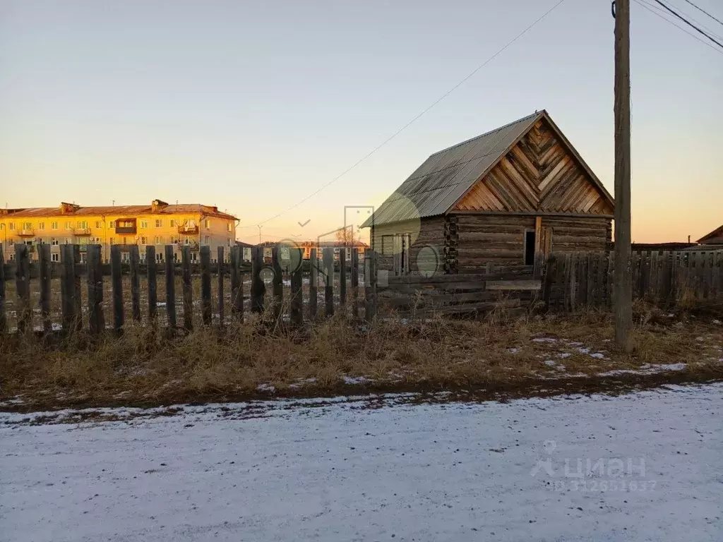 Дом в Иркутская область, Эхирит-Булагатский район, пос. Усть-Ордынский ... - Фото 0