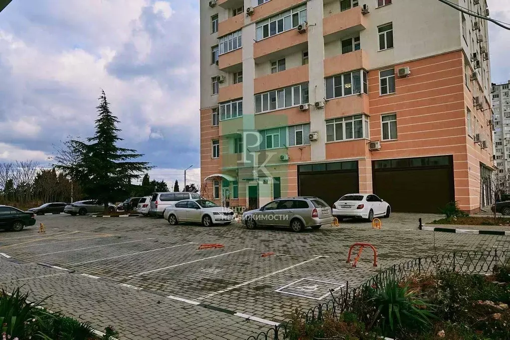 Помещение свободного назначения в Севастополь ул. Парковая, 14к1 (39 ... - Фото 2