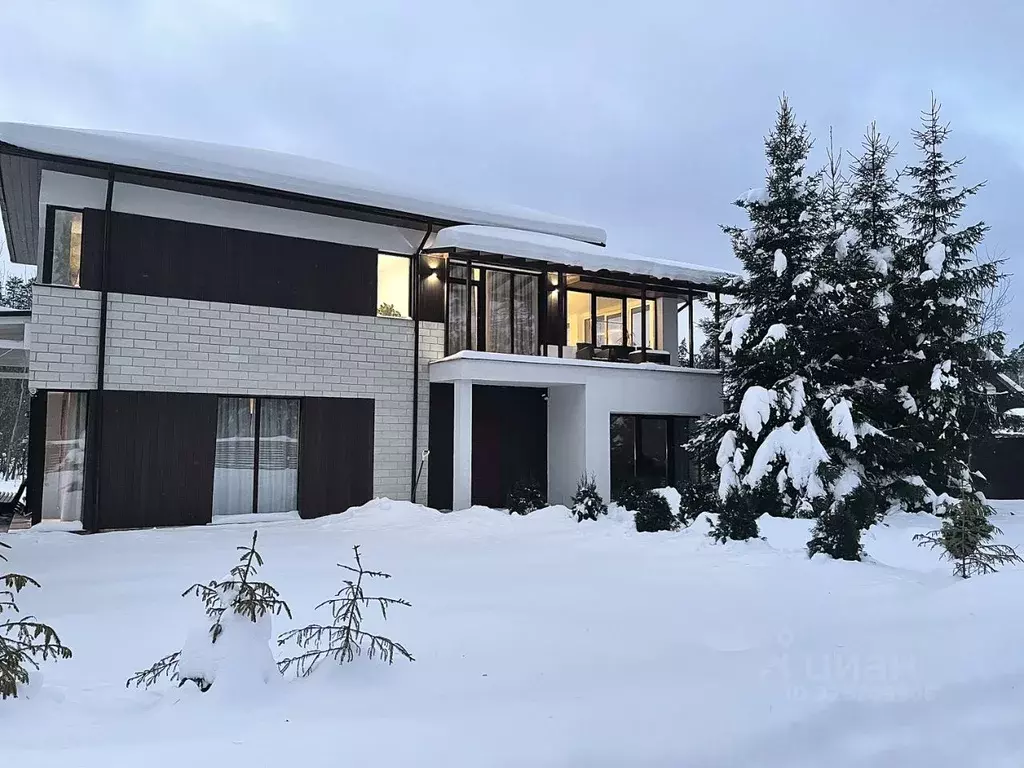 Коттедж в Московская область, Одинцовский городской округ, д. Иваньево ... - Фото 0