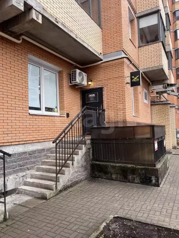 Помещение свободного назначения в Ленинградская область, Гатчина ул. ... - Фото 1