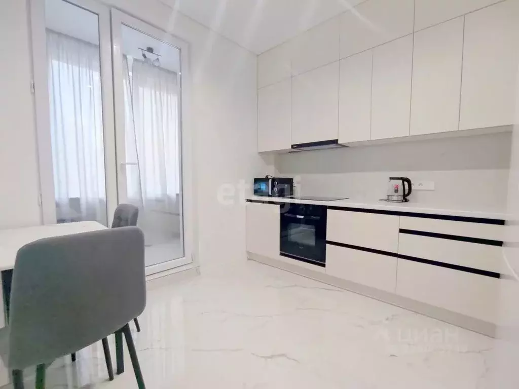 1-к кв. Крым, Симферополь просп. Александра Суворова (40.0 м) - Фото 1