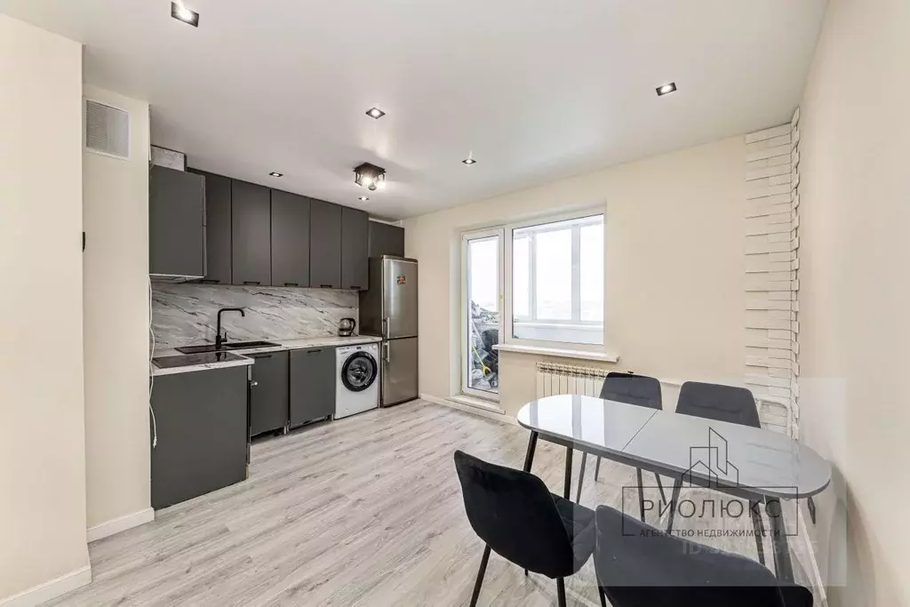 3-к кв. Челябинская область, Челябинск ул. Куйбышева, 7 (53.2 м) - Фото 1